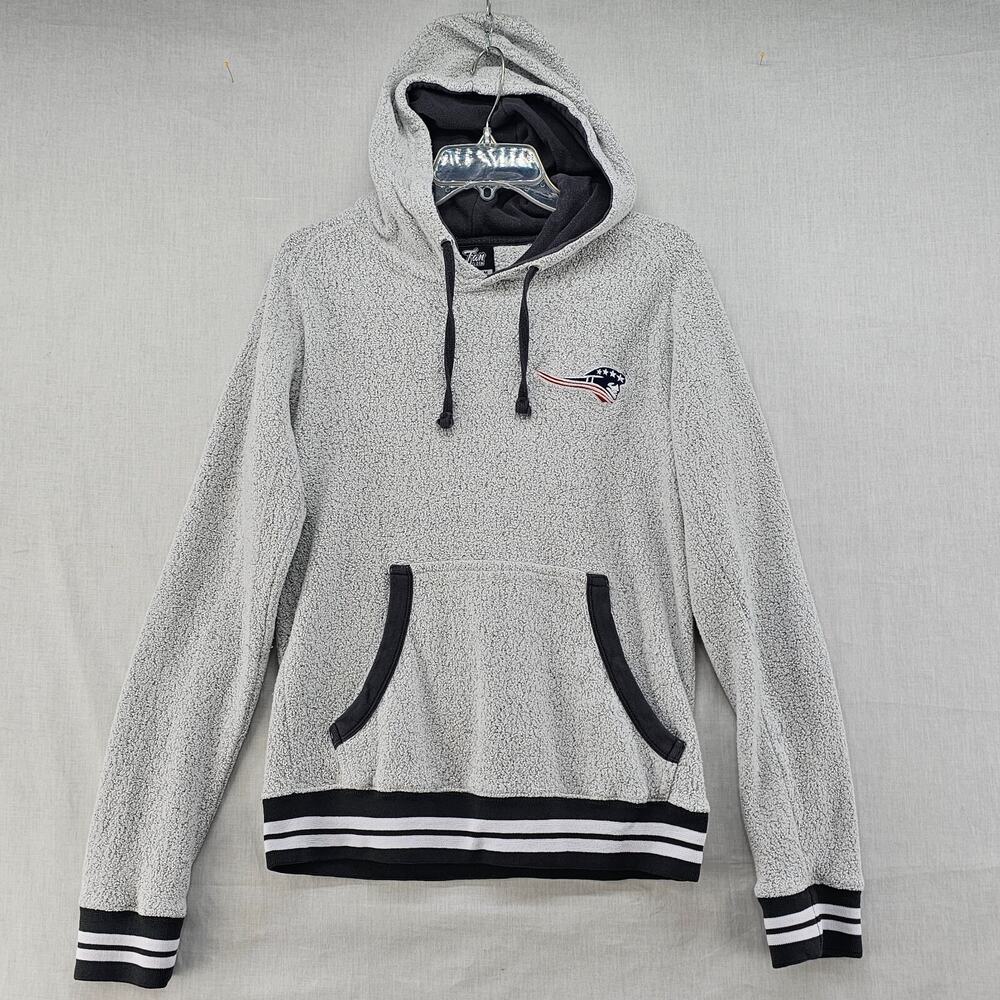 New England Patriots NFL Sherpa Hoodie Medium Gray White Cozy Soft Fan Cloth